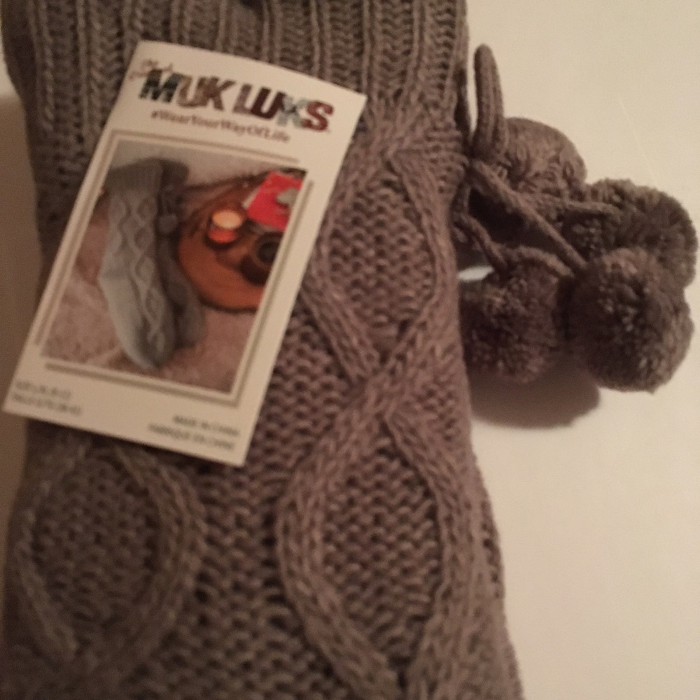 Muk Luks cabin socks
